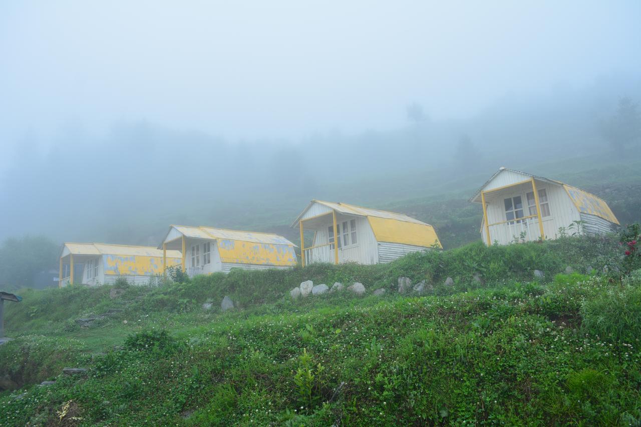 Auli Resort Joshīmath Esterno foto